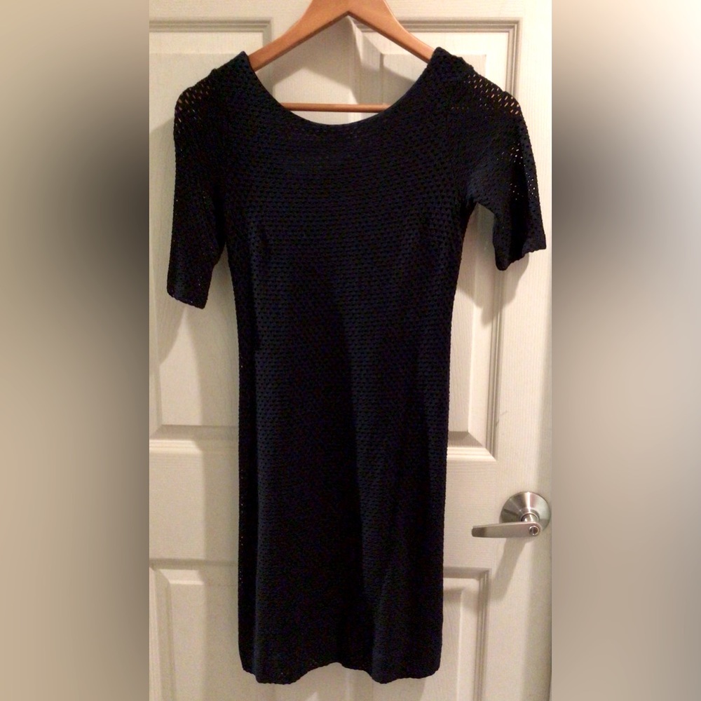 Banana Republic brand new without tags short stretch dress. Eyelet. Size 0
